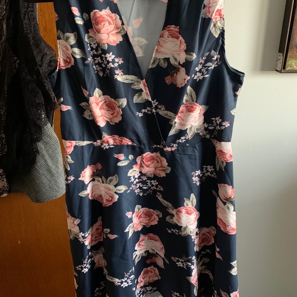 High-Low Floral Dress - Picture 2 of 2